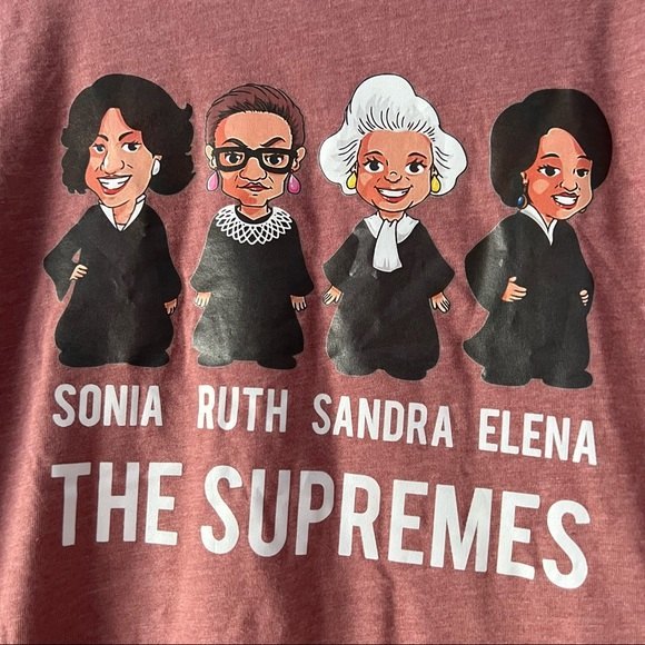 🪴 The Supremes Female Supreme Court Justice Graphic Tee Medium - Picture 2 of 5